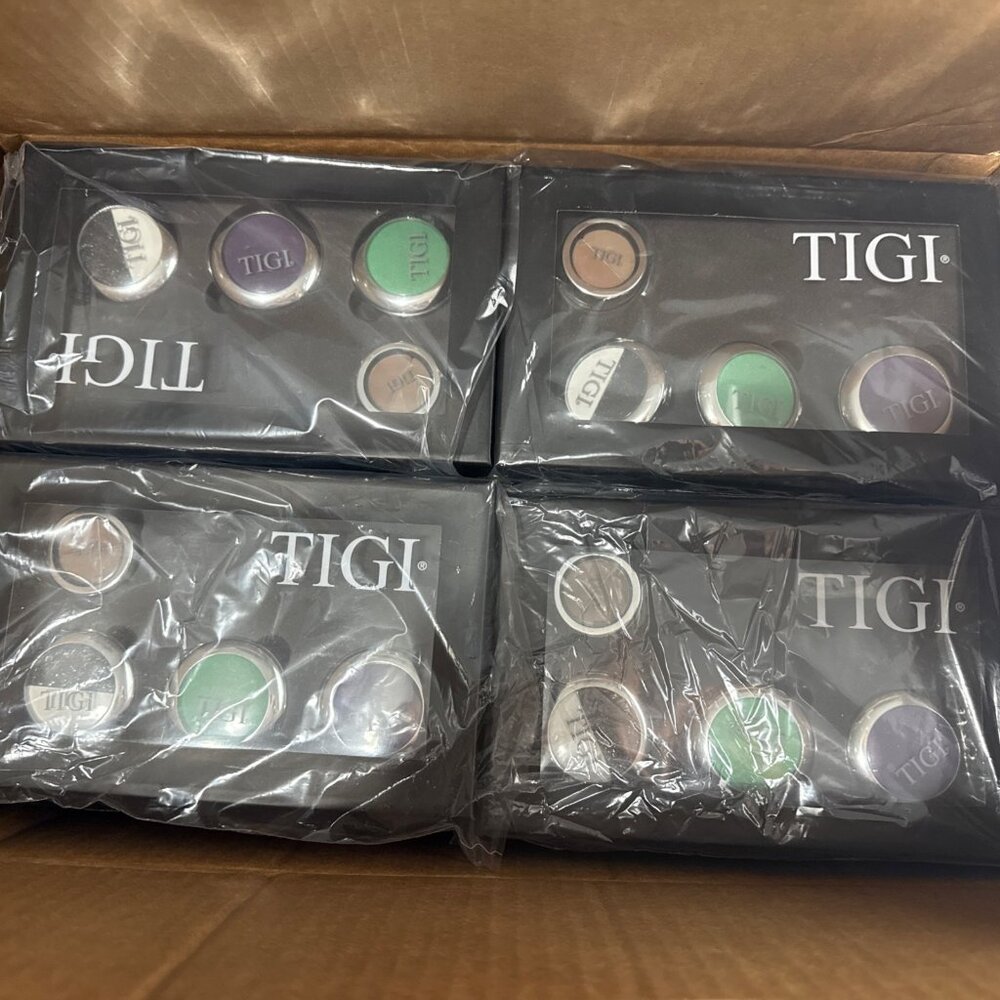 TIGI Cosmetic EYESHADOW KIT 4 Piece Dual Sculpting Box 12 Units Mspr $240